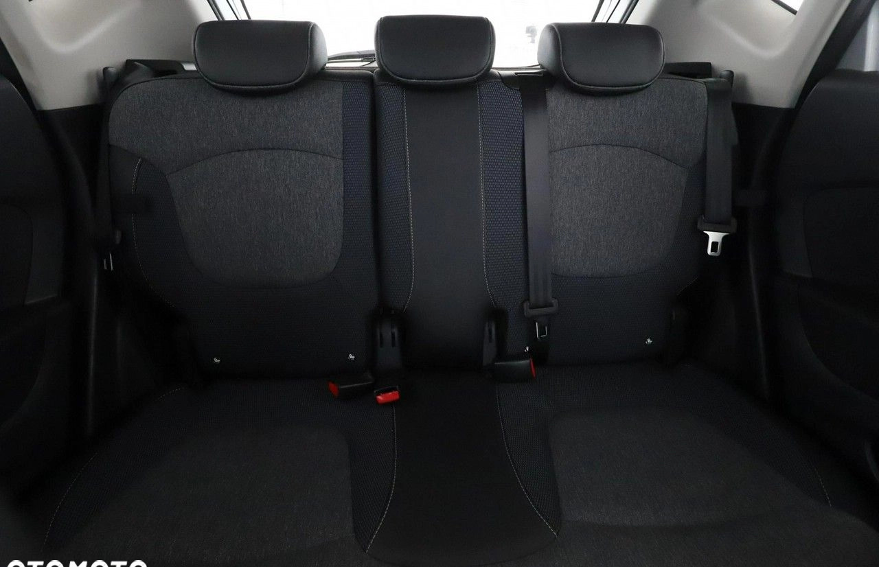 Renault Captur cena 54200 przebieg: 67686, rok produkcji 2019 z Niemcza małe 301